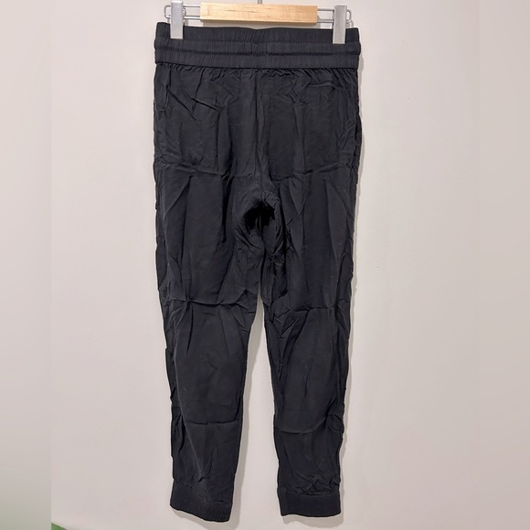 ARITZIA SUNDAY BEST ~ 100% Rayon Joggers ~ size XS - Picture 5 of 7